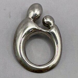 Mother & Child Pendant Signed 925 Janel Russell Kaynar Sterling Silver 3/4"